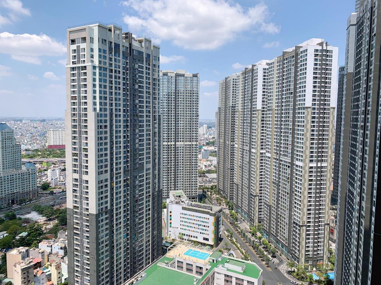 Homes By Christine - Vinhomes Central Park Хошимін Екстер'єр фото
